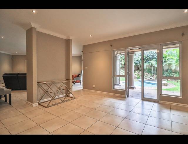 3 BEDROOM TOWNHOUSE TO LET IN UMHLANGA CENTRAL